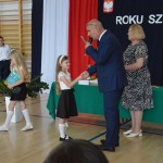 Powiększ zdjęcie Zakończenie roku szkolnego 2023/2024 w SP w Ostrówku