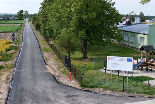 W ostatnim tygodniu dobiegły końca prace związane z budową sieci kanalizacji sanitarnej w Leszkow...