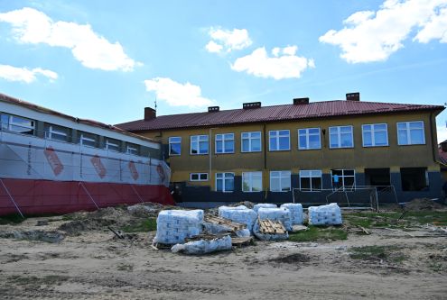 
Informujemy, że trwają prace związane z realizacją projektu „Termomodernizacja budynków użytecz...